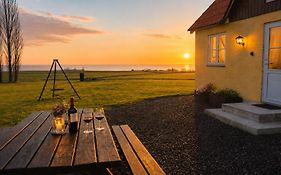 Solhjem Bornholm - sea view - big garden